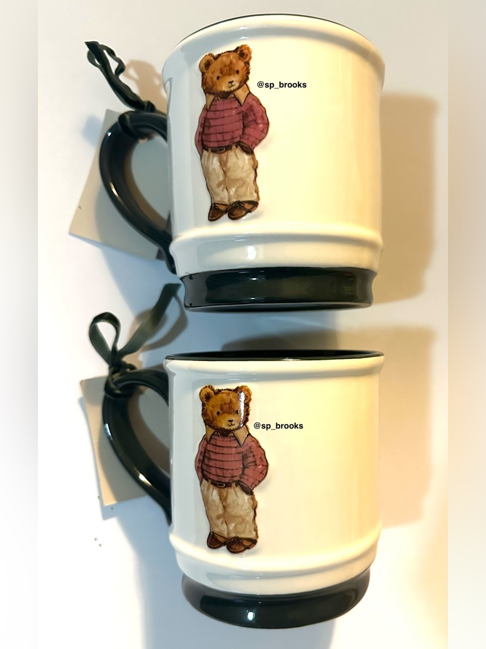 🎁2PC Teddy Bear Mugs by Glenmere - Hand Painted Cream & Green Ceramic Mugs